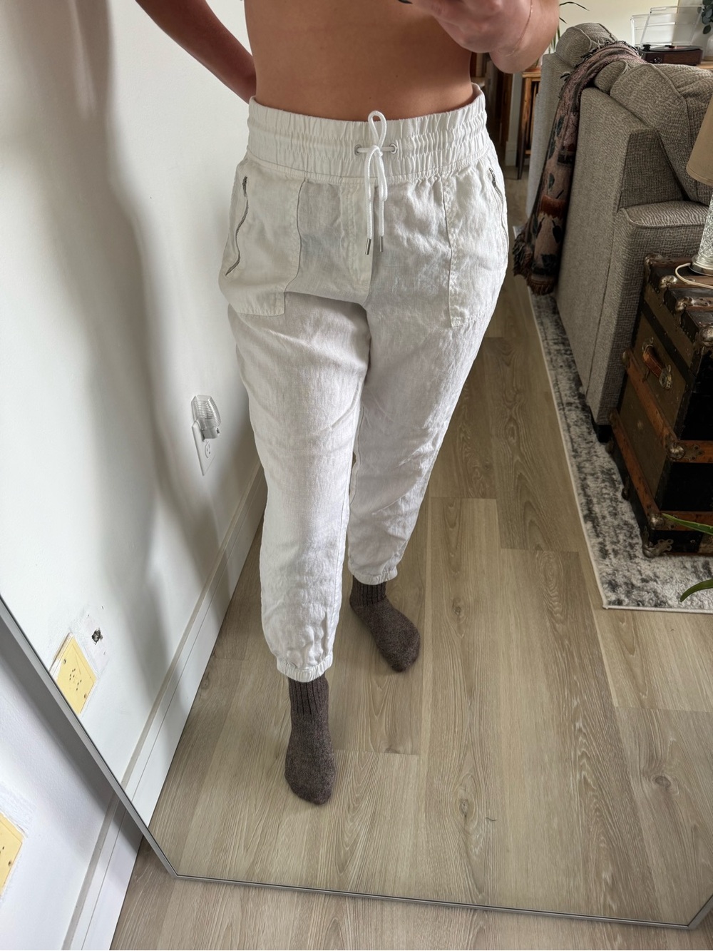 Athleta Off-White Linen Cargo Joggers